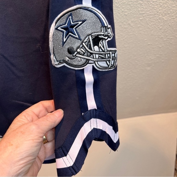 DALLAS COWBOY PRO STANDARD LUXURY ATHLETIC COLLECTION. Hard to find Navy &White - Picture 3 of 9